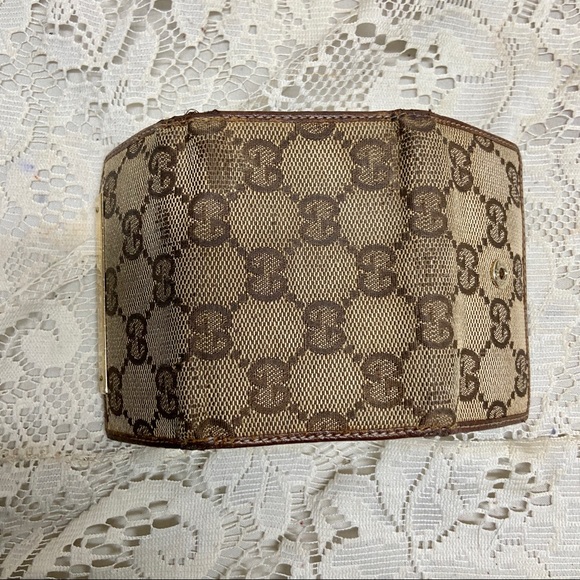 Gucci Brown Mono 4-Hooks Key Case 3.5in x 2.5in - Picture 5 of 7